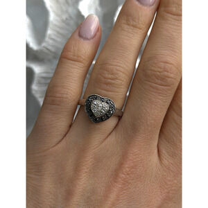 925 Sterling Silver White & Black Spinel Heart Ring Size 7.5